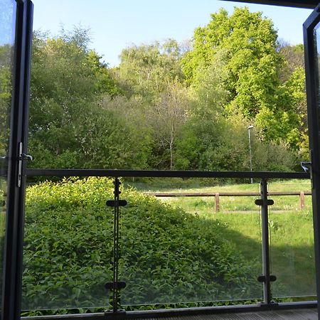 Brentwood Town Retreat - Large 2 Bedroom Apartment 外观 照片