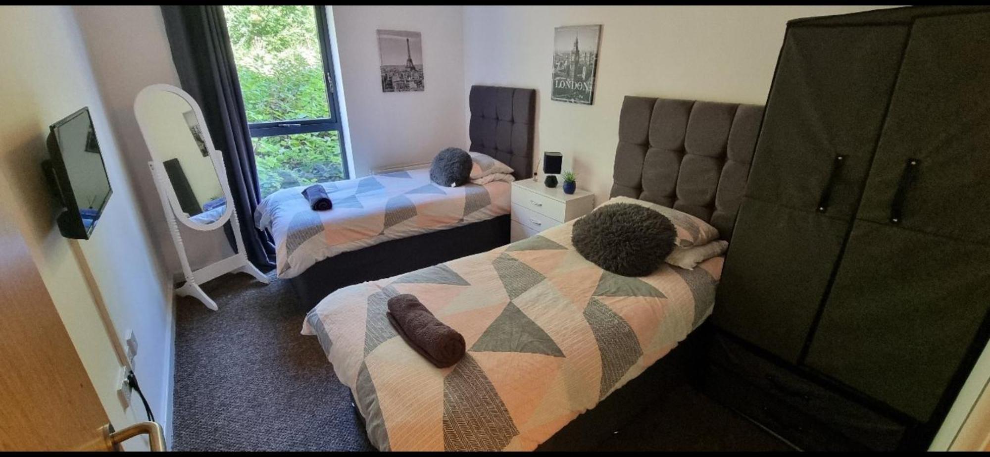 Brentwood Town Retreat - Large 2 Bedroom Apartment 外观 照片