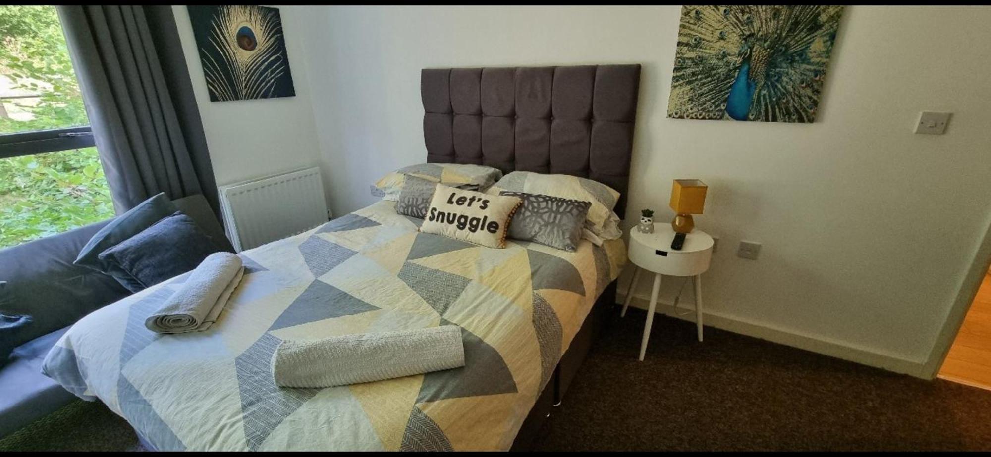 Brentwood Town Retreat - Large 2 Bedroom Apartment 外观 照片