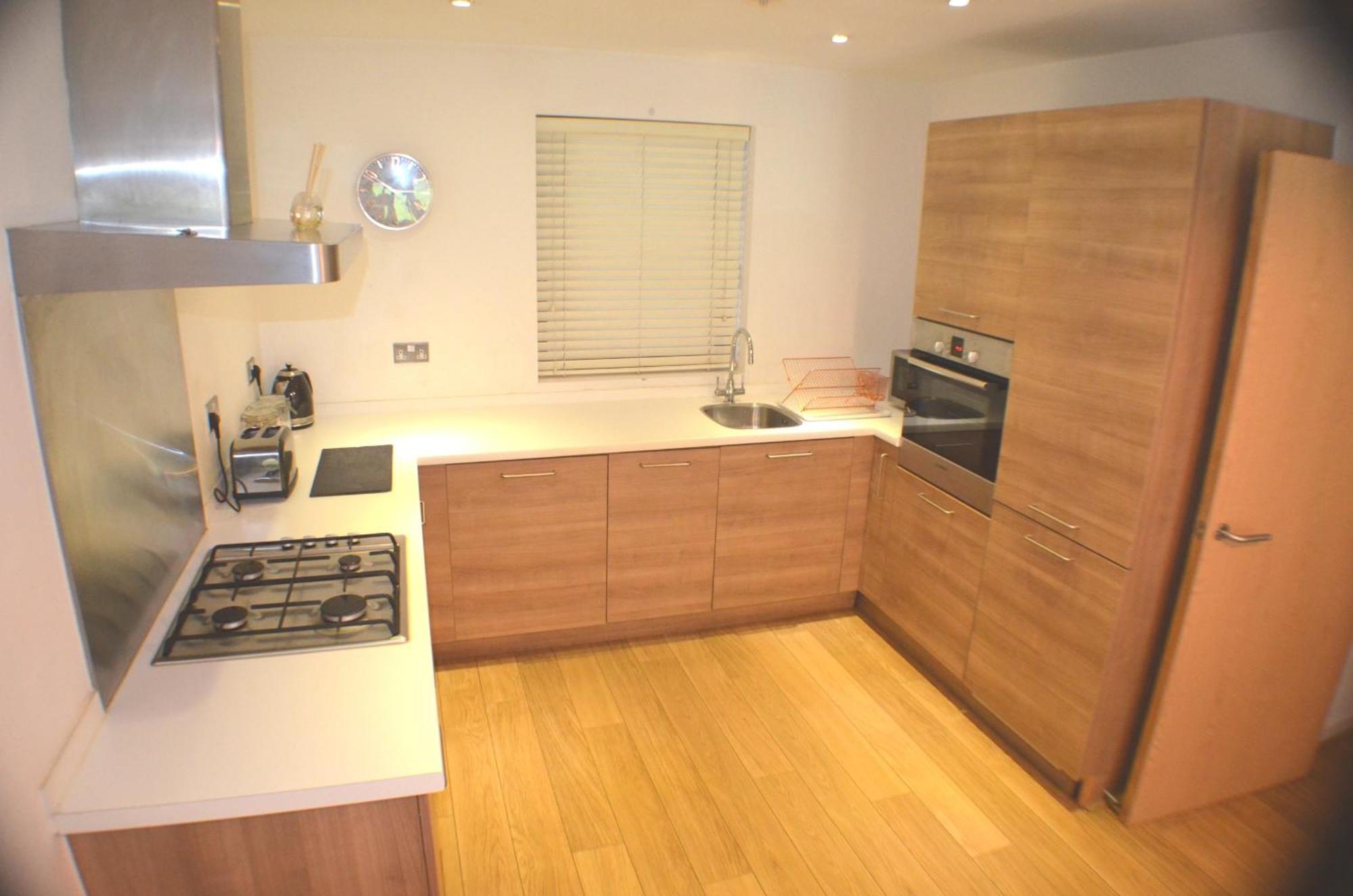 Brentwood Town Retreat - Large 2 Bedroom Apartment 外观 照片