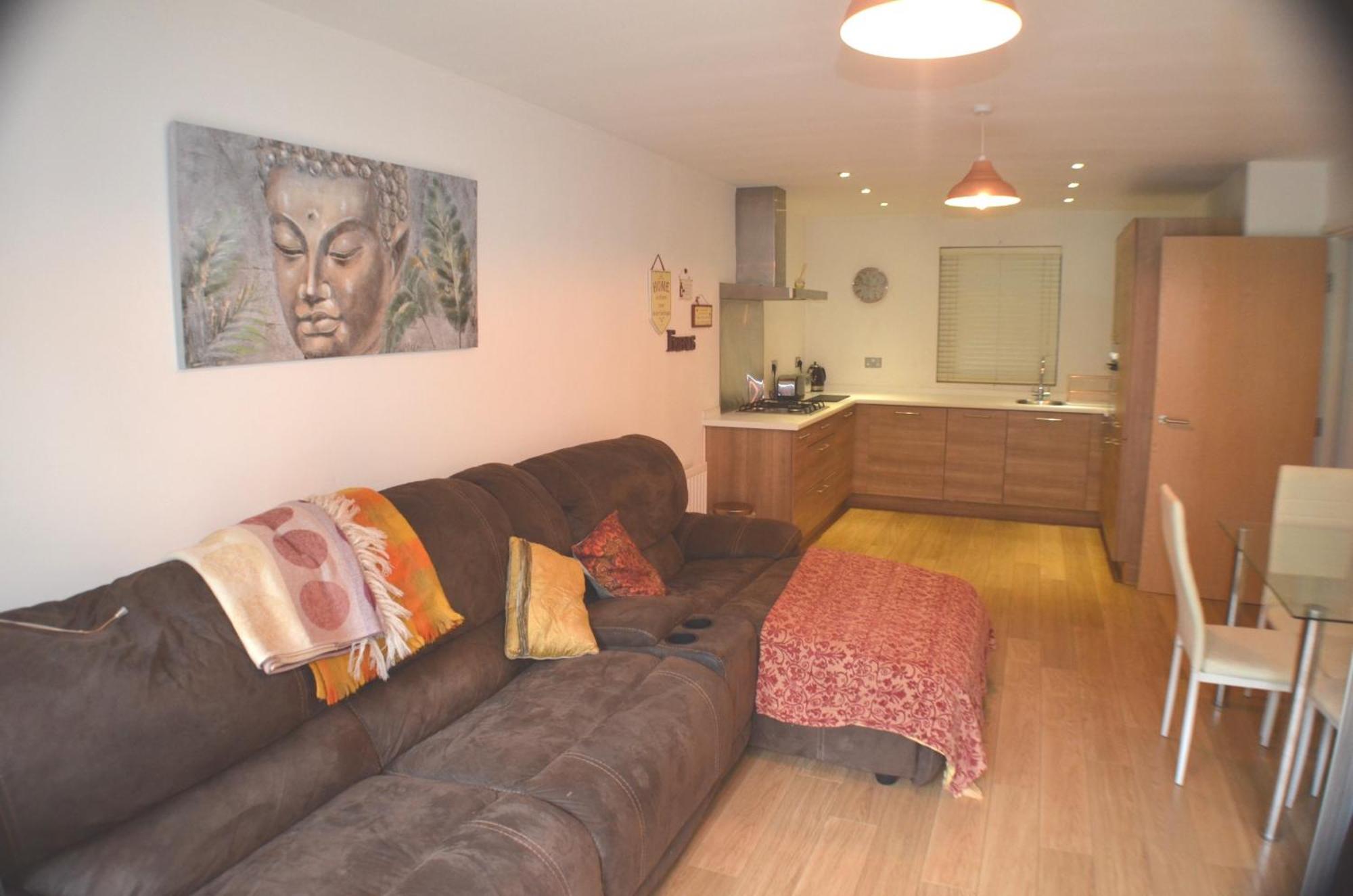Brentwood Town Retreat - Large 2 Bedroom Apartment 外观 照片
